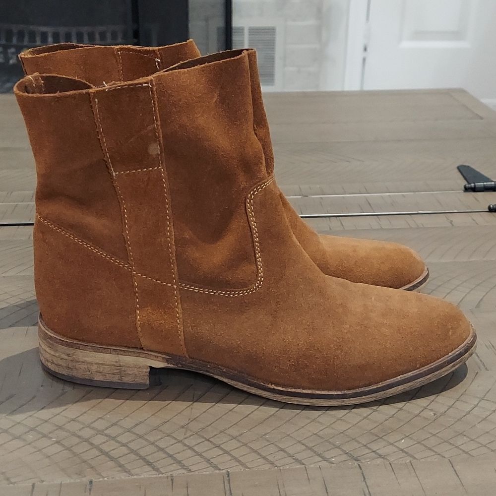 Sundance Catalog Caramel Slouchy Suede Pull-On Ankle Booties Sz 37